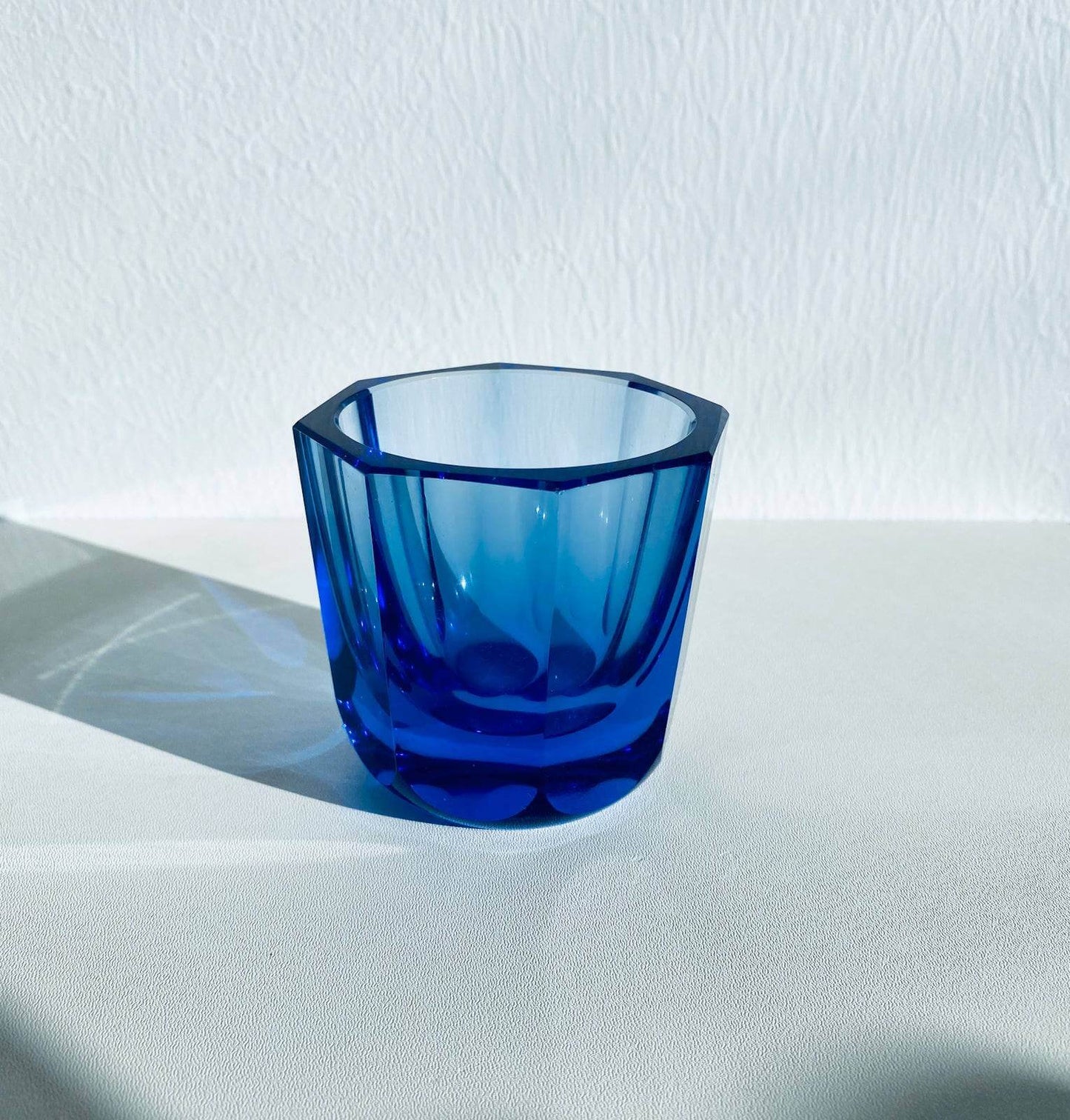 Blue vase of Göran Hongell, Karhula, Finland, 1930s | Buy from Molna Vintage collection