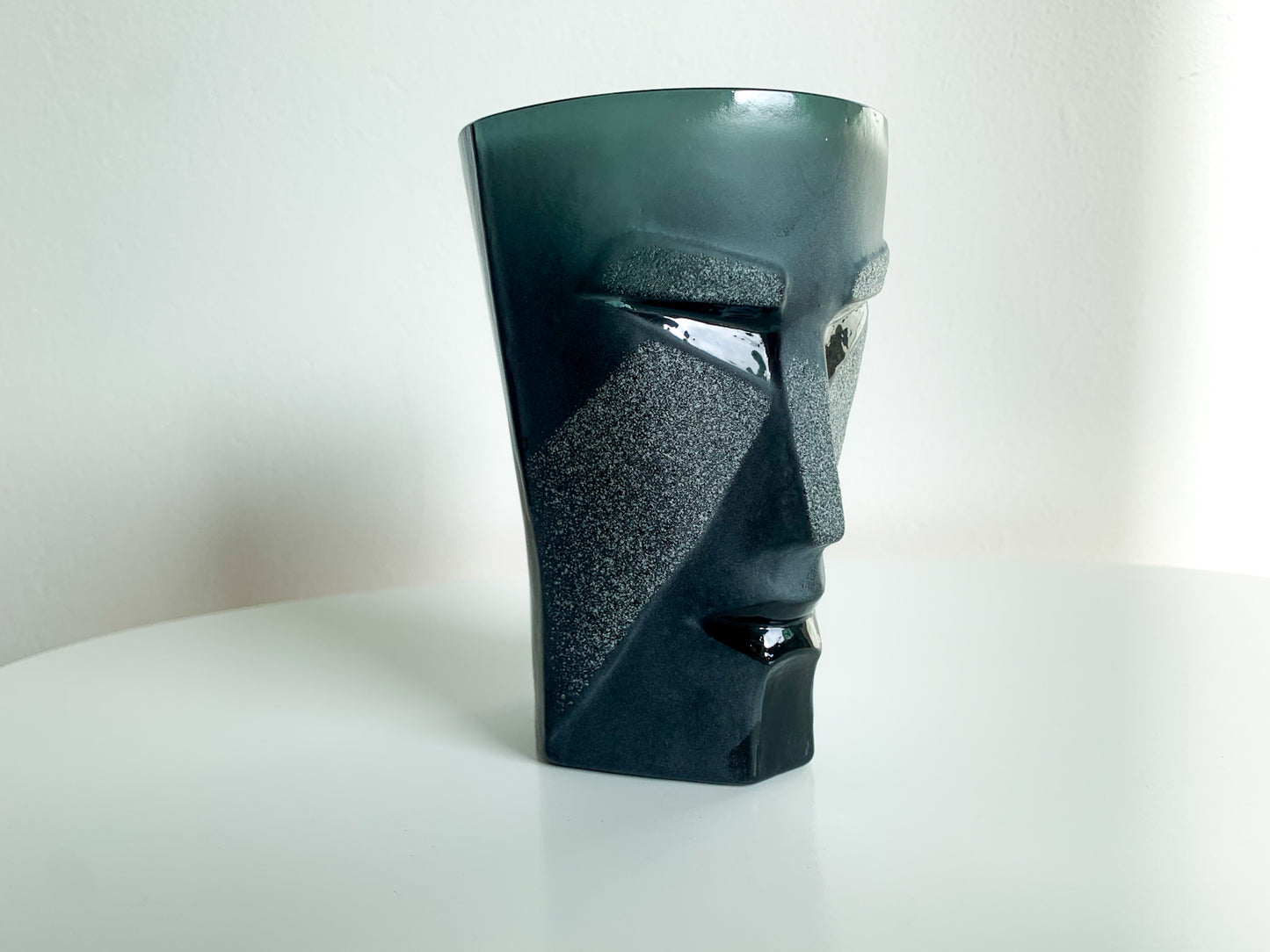 Vintage tumbler and figurine Kubik, Mats Jonasson, Maleras Sweden
