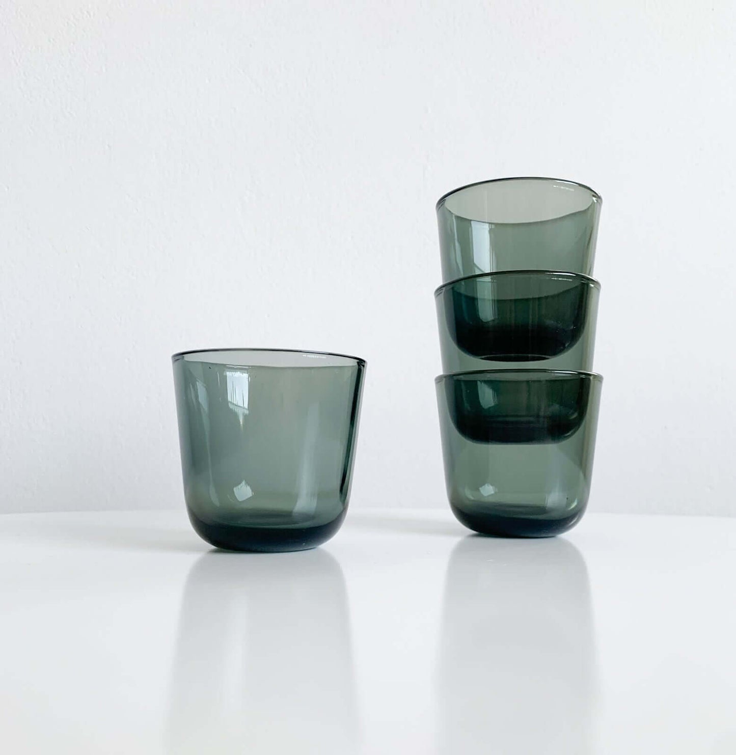 Kaj Franck Nuutajarvi, Set 4 Grey Glasses 5023