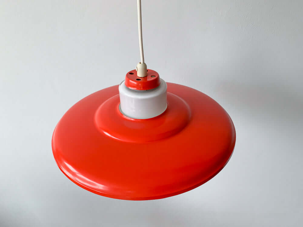 UFO pendant Lynx lamp, milk glass and metal. 1970s Finland
