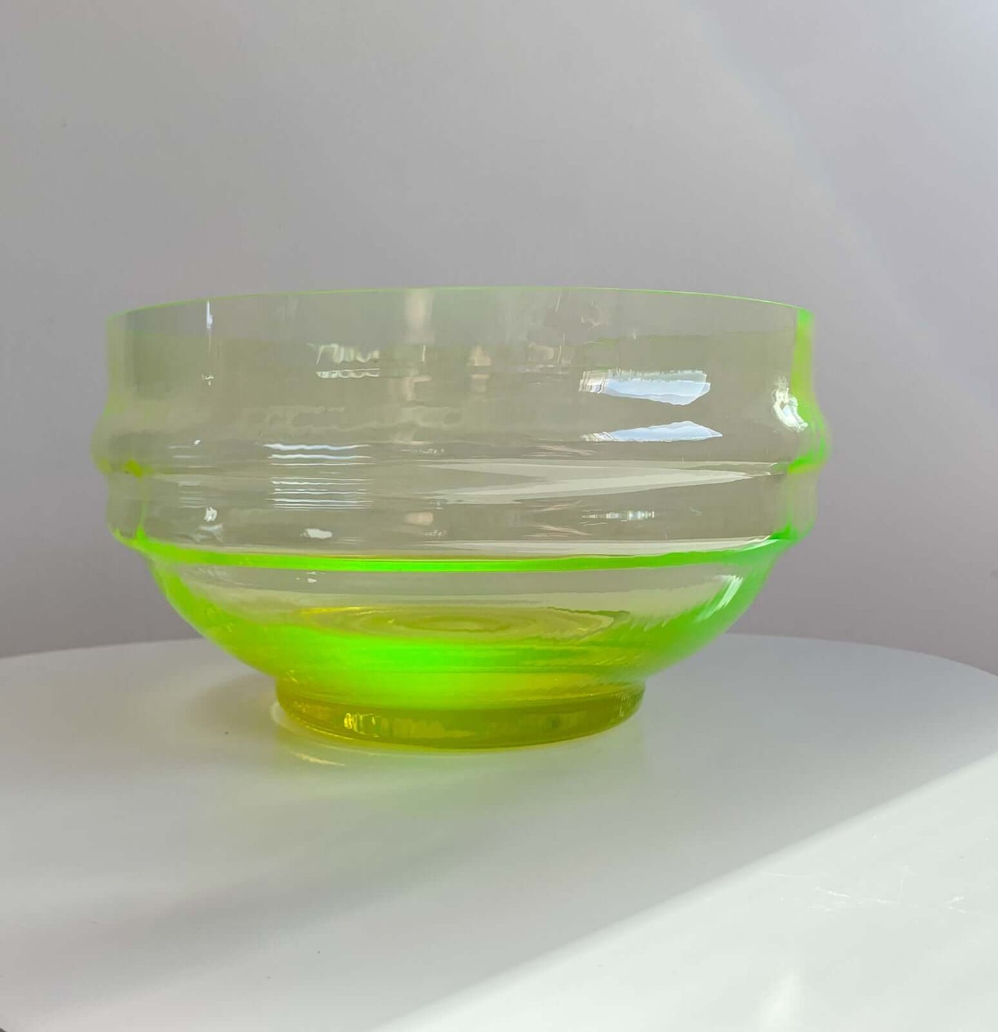 Nanny Still Riihimaki, Uranium large glass bowl Sulttaani, 1960s