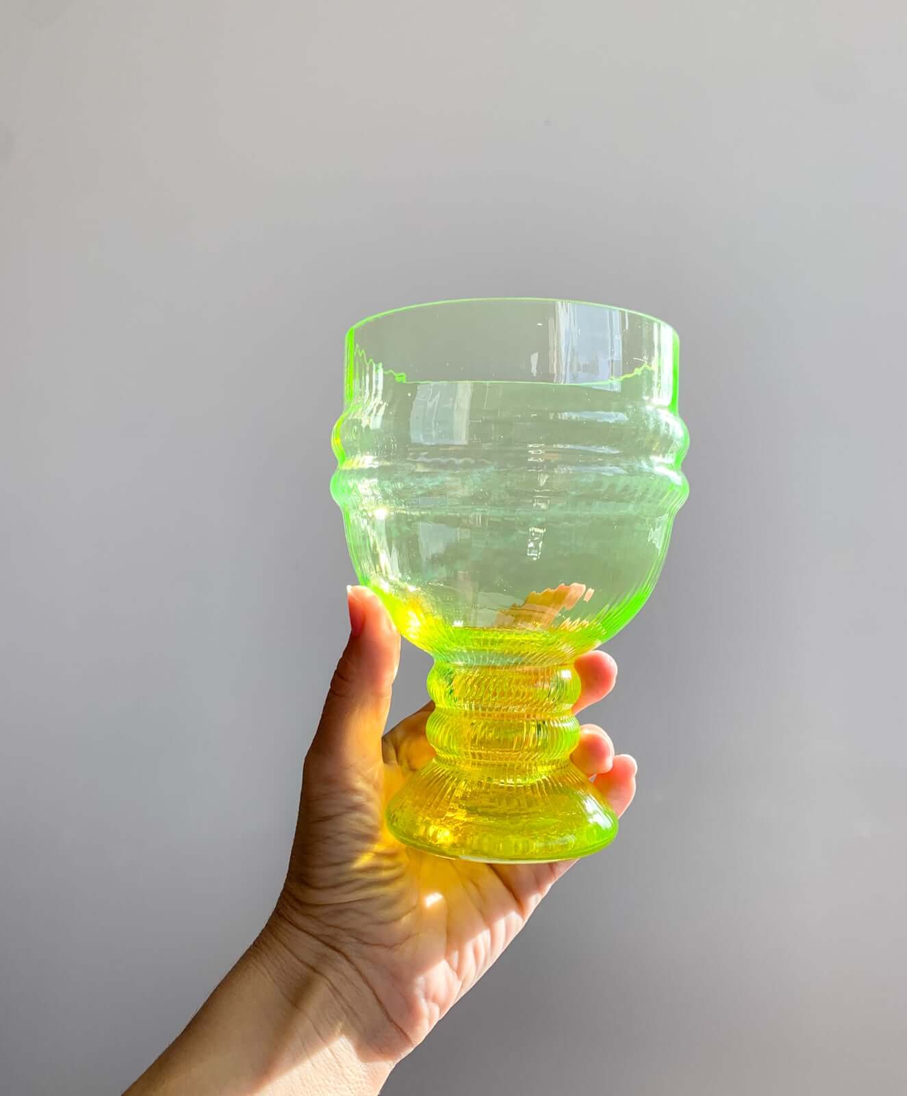 Nanny Still Riihimaki, Uranium glass bowl Sulttaani, 1960s