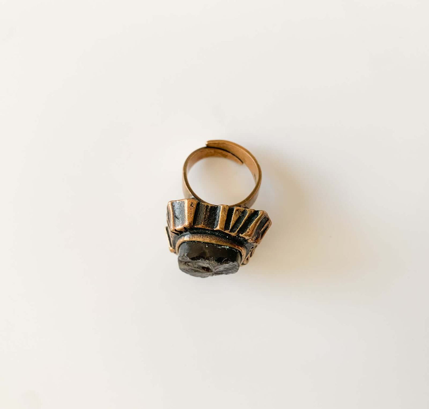 Brutalist ring Kelo, tourmaline, Pentti Sarpaneva 1970s