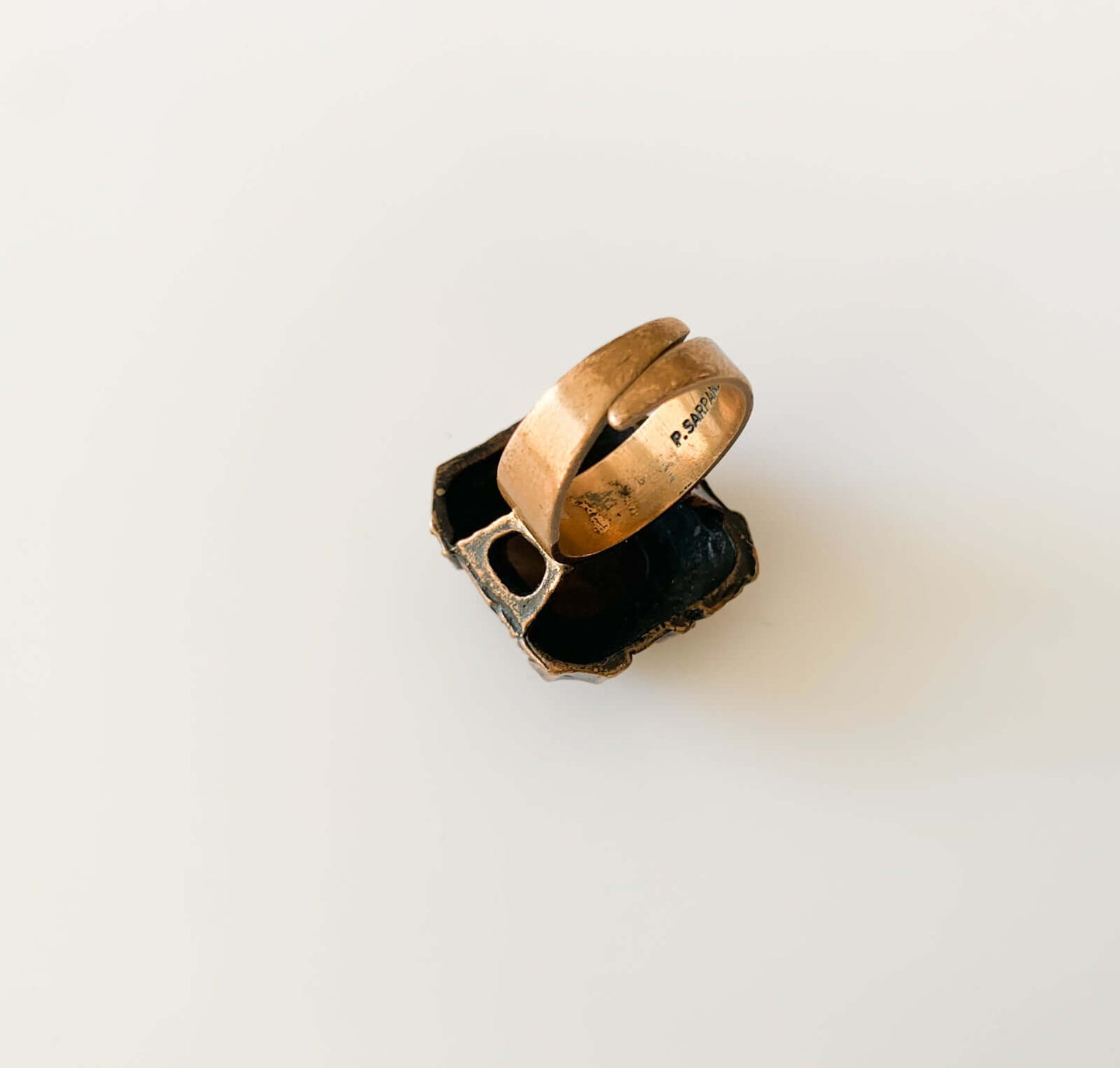 Brutalist ring Kelo, tourmaline, Pentti Sarpaneva 1970s