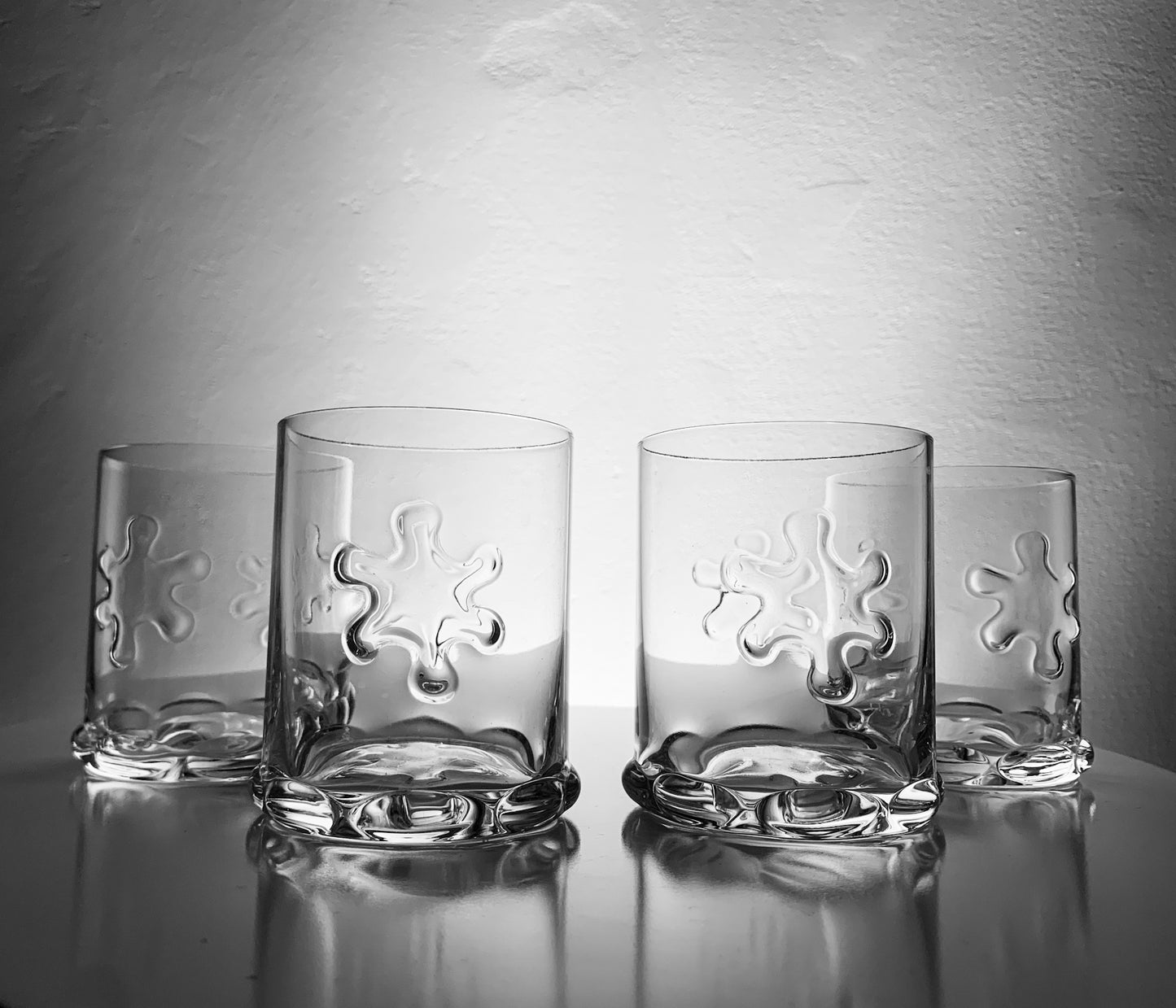 Riihimäki, Set of 4 elegant glasses Kasperi, designer Erkki Siiroinen, Finland