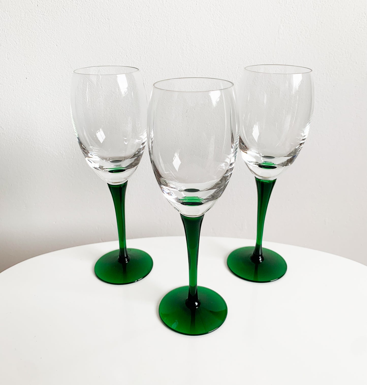 Saara Hopea Nuutajärvi, 3 Wine Glasses Traviata