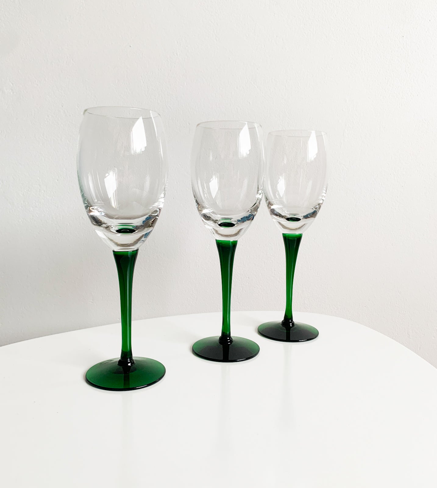 Saara Hopea Nuutajärvi, 3 Wine Glasses Traviata