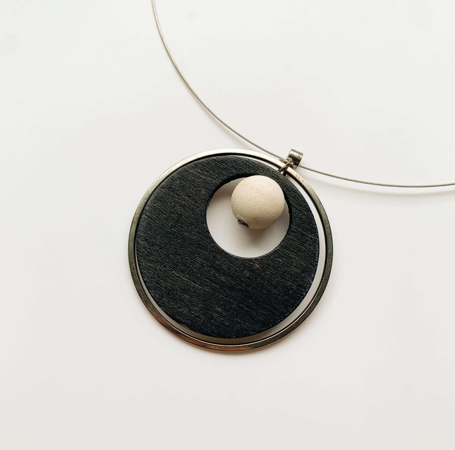 Aarikka Finland | Wooden black white pendant necklace