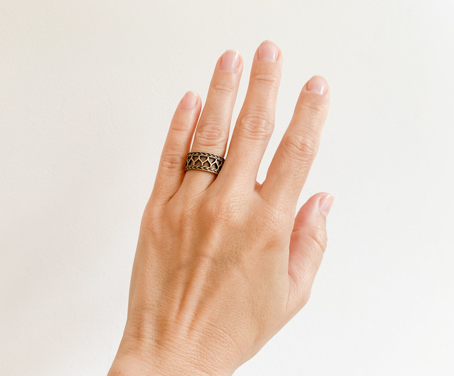 Kalevala Koru, Uskela Bronze Ring