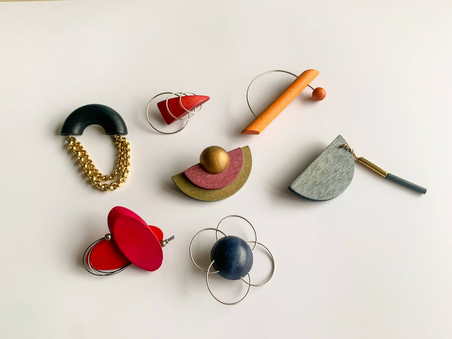 Aarikka Finland Brooches Wood Design