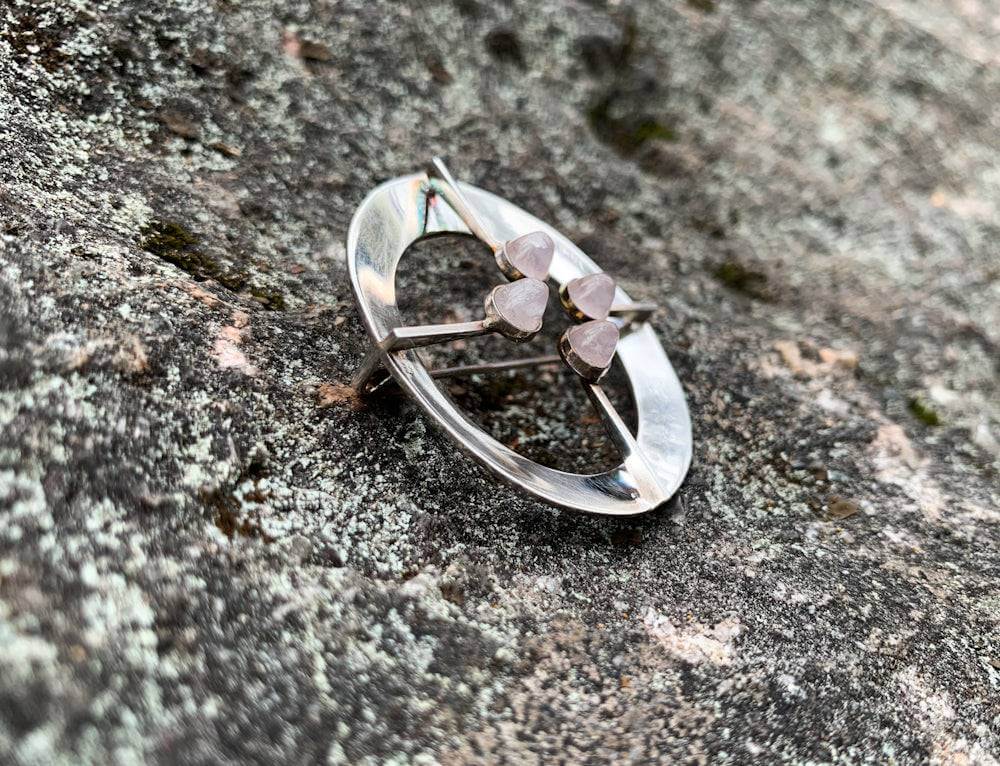 Silver Modernist Brooch with 4 Rose Quartzes, Salovaara jewelry, 1966 Finland