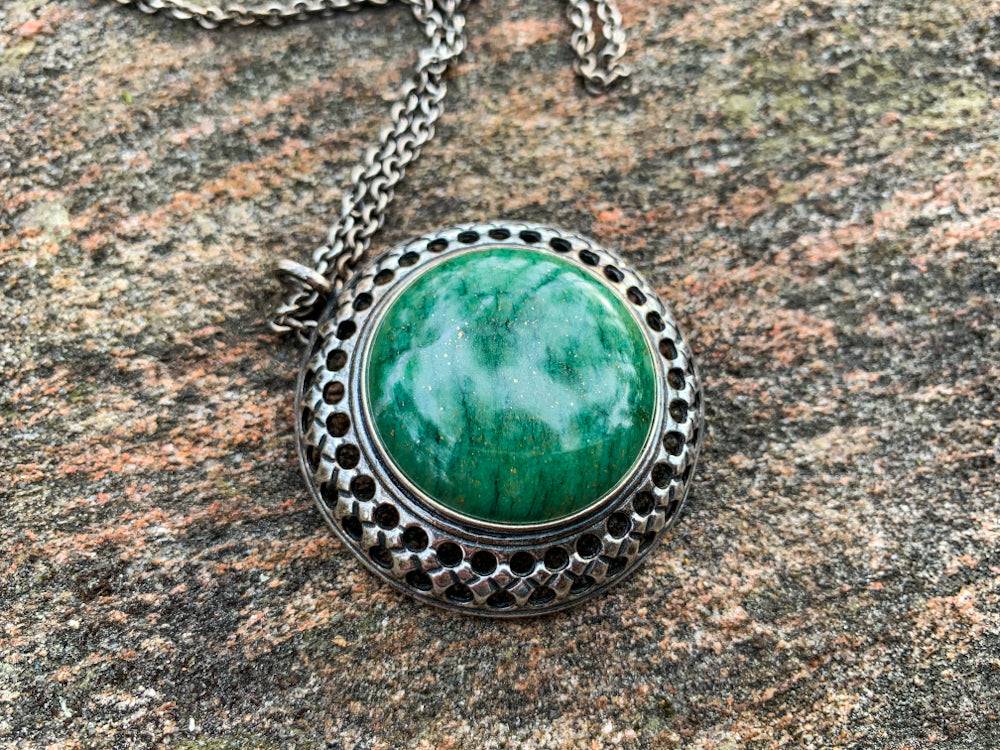 Silver necklace Summer Party by Kalevala Koru, epidote, 1994 Finland