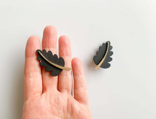Oak leaves wooden clip earrings by Aarikka Finland