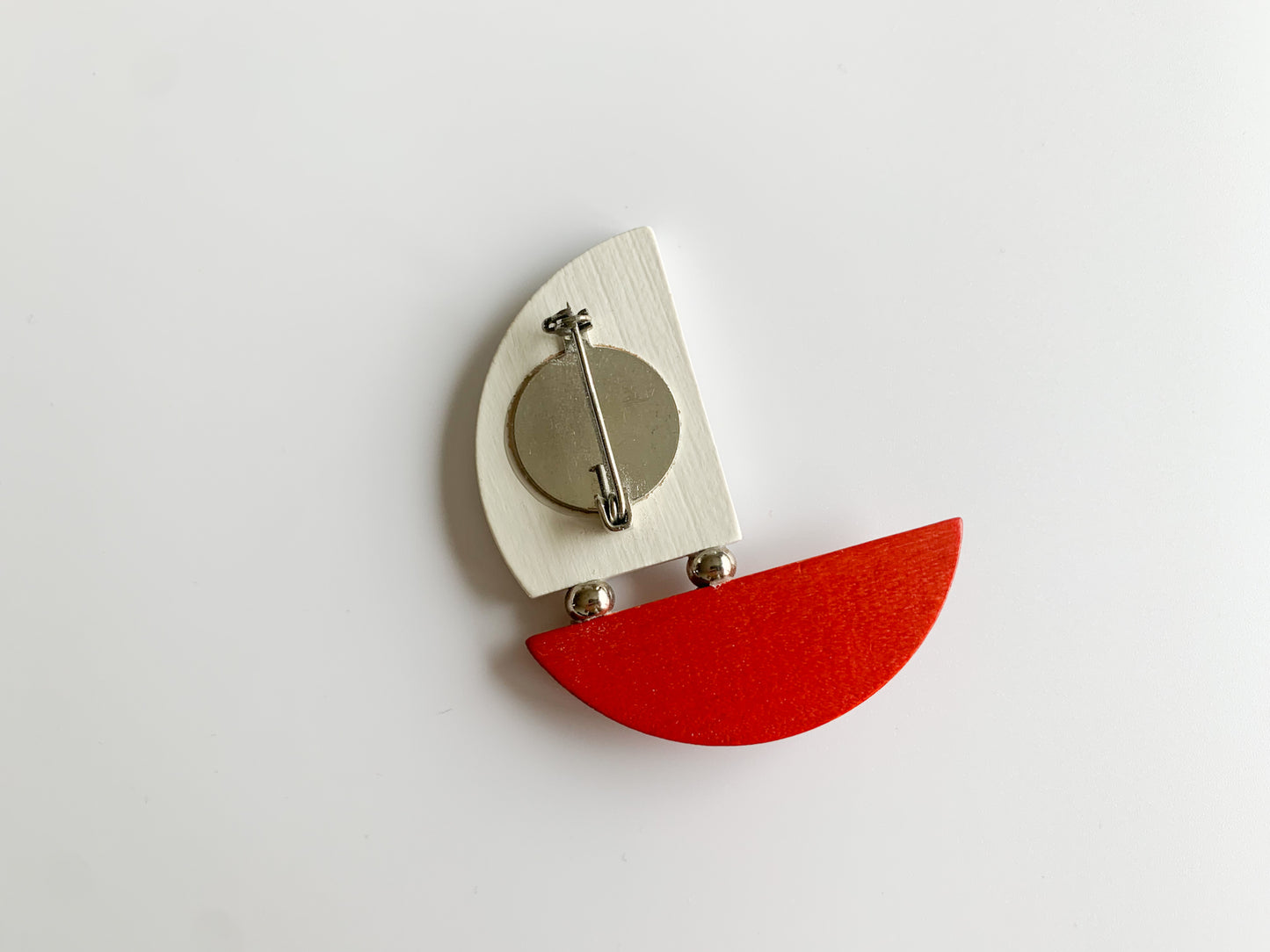 Red and white wooden brooch Sailboat by Aarikka, Finland