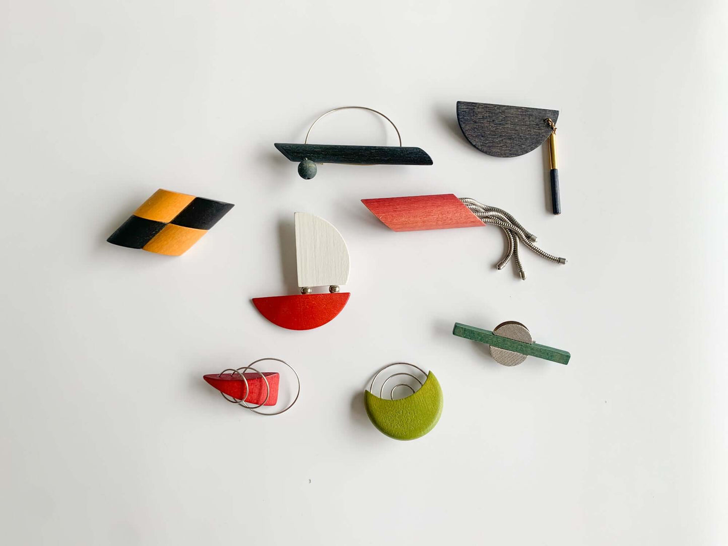 Wooden and metal brooch Pendulum by Aarikka Finland