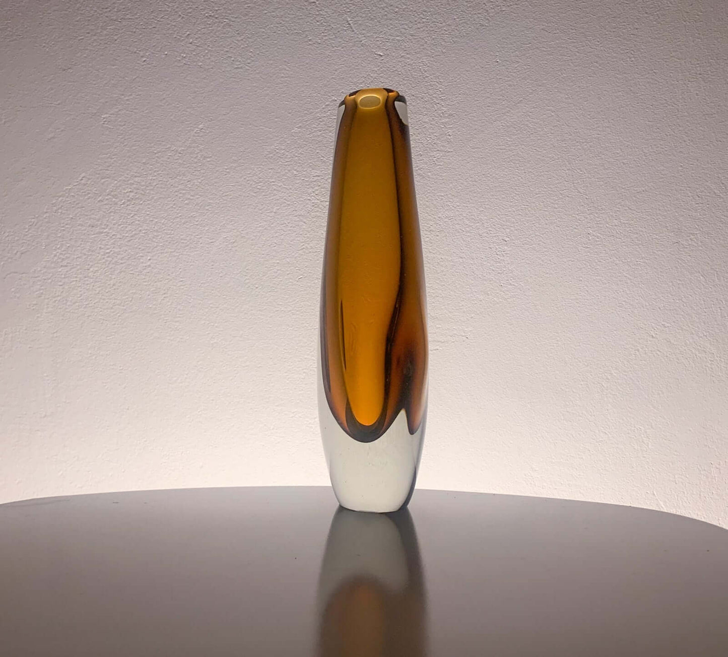 Armando Jacobino, Kumela Finland Sommerso Amber Vase Artwork 24 cm