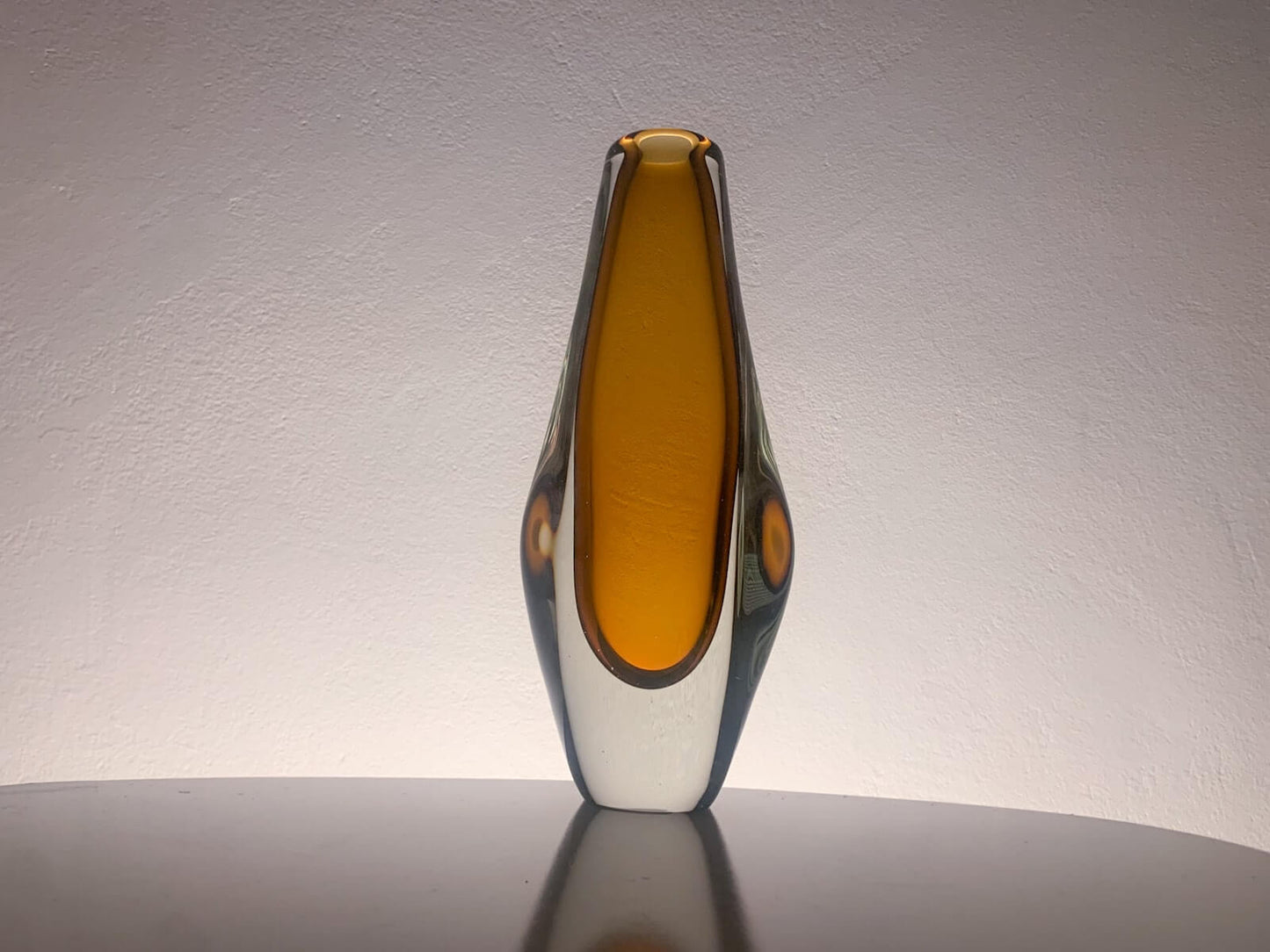 Armando Jacobino, Kumela Finland Sommerso Amber Vase Artwork 24 cm