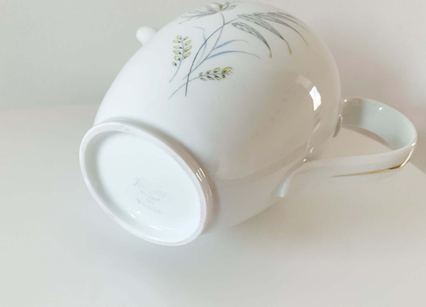 Porcelain coffee and tea pot, Vesta series, Rorstrand Sweden, 1950-60s