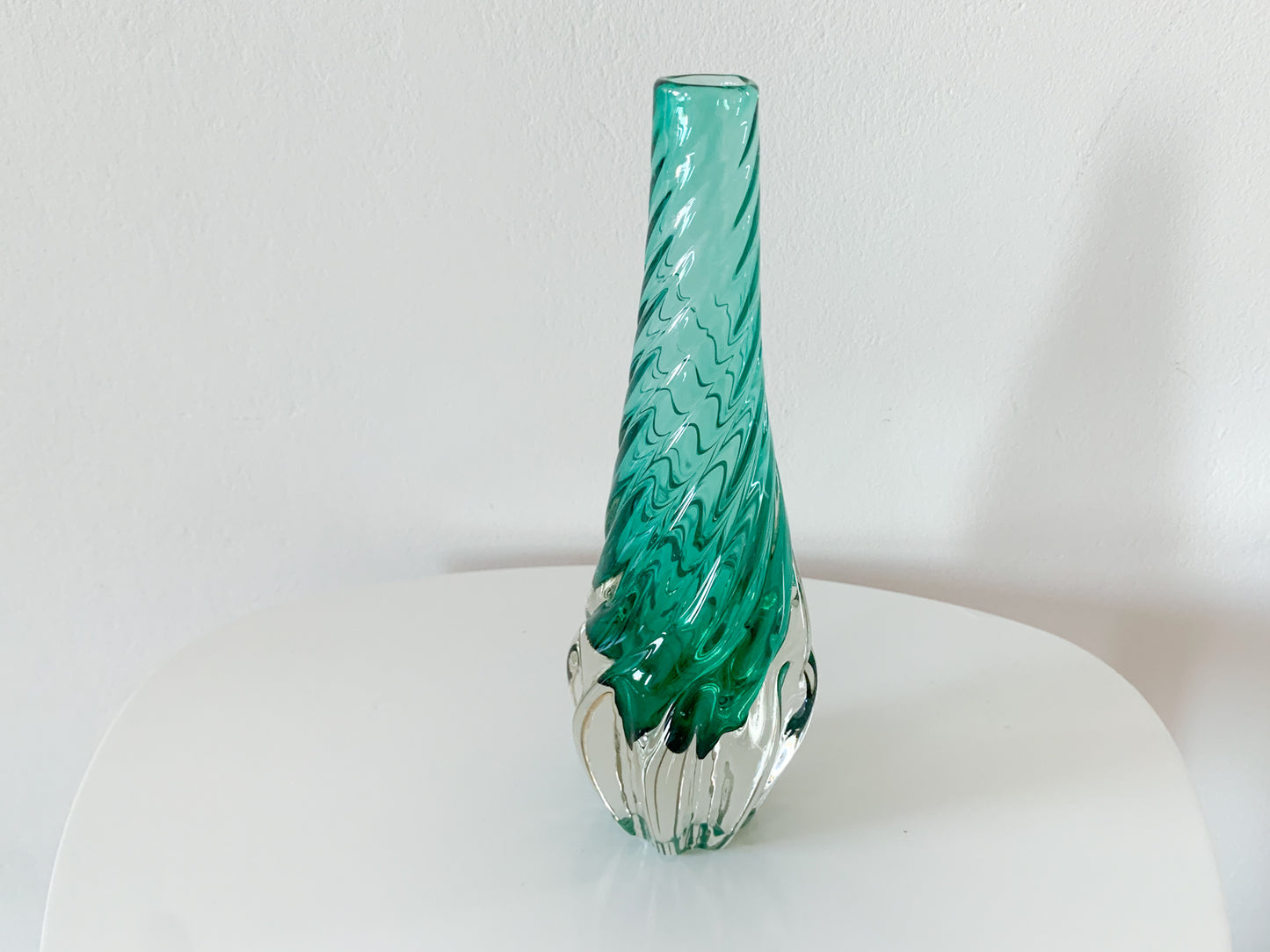 Emerald green crystal glass swirl vase, designer Mikko Helander, Humppila Finland, 60s