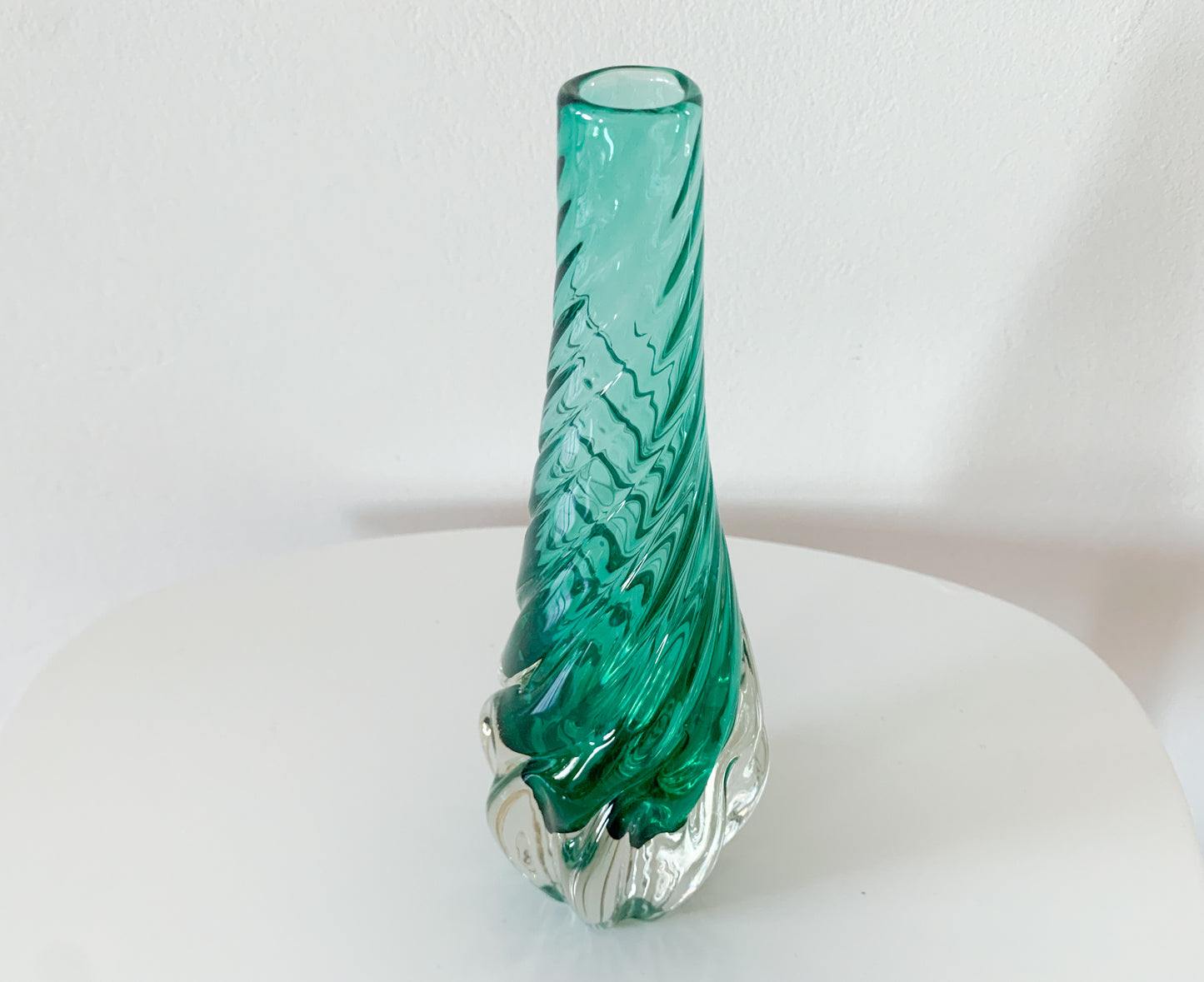 Emerald green crystal glass swirl vase, designer Mikko Helander, Humppila Finland, 60s