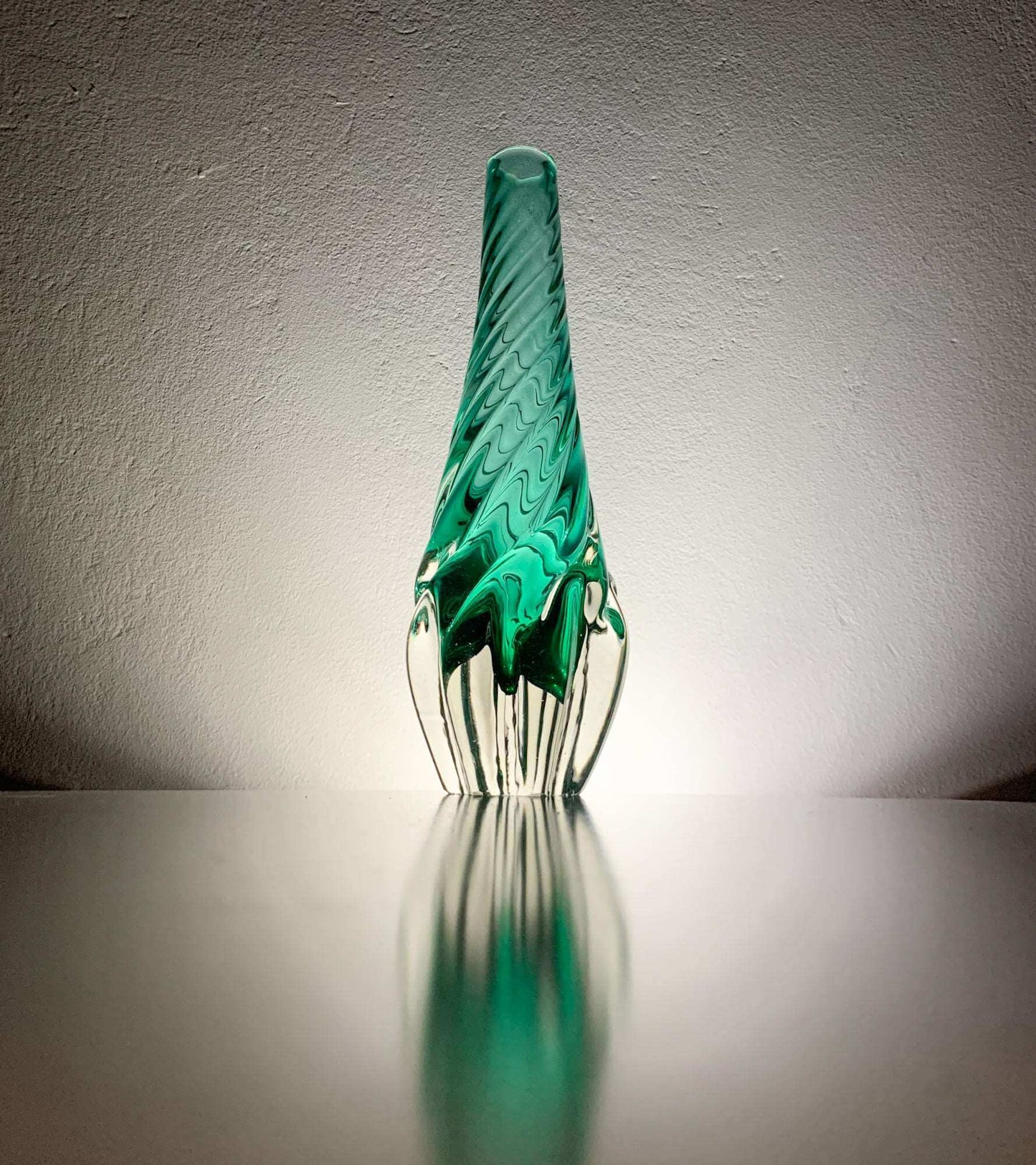 Emerald green crystal glass swirl vase, designer Mikko Helander, Humppila Finland, 60s
