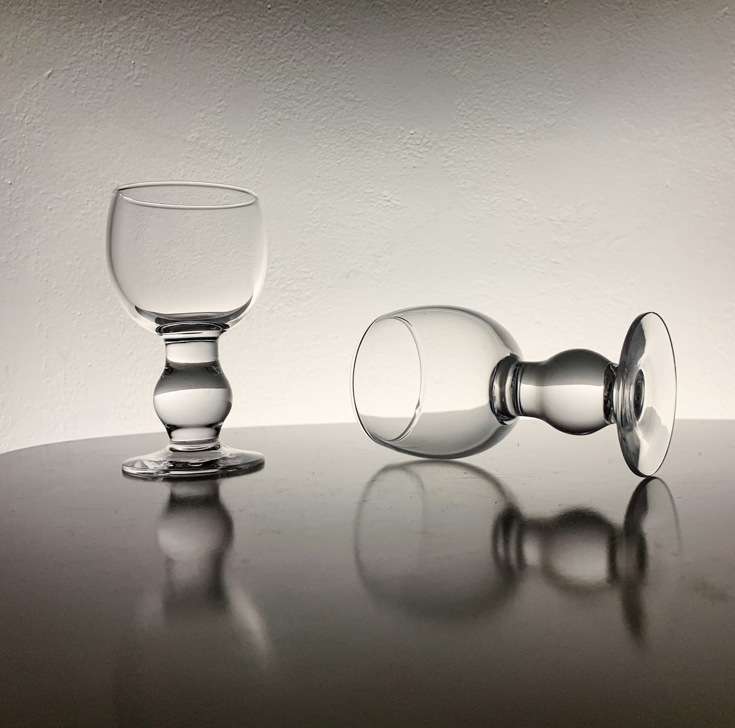 Oiva Toikka | Pair of Nuutajärvi Lady 2144 liqueur glasses