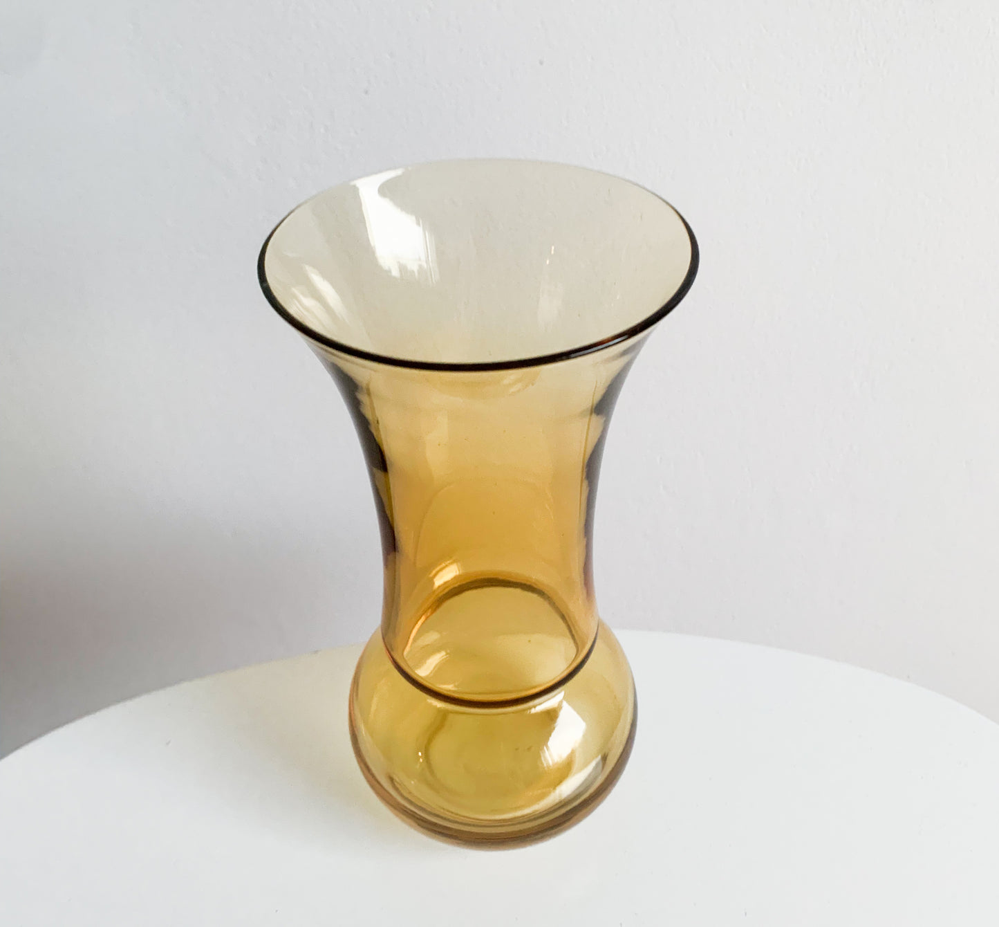 Tamara Aladin for Riihimäen Lasi | Sirkka amber vase
