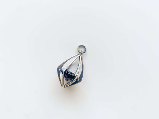 Silver pendant with smoky quartz