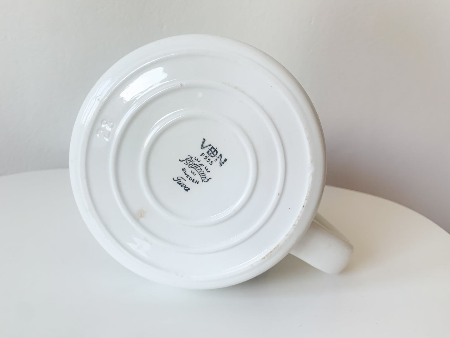 Modernist jug Tuva series, Carl-Harry Stålhane, 1965-69. Rörstrand