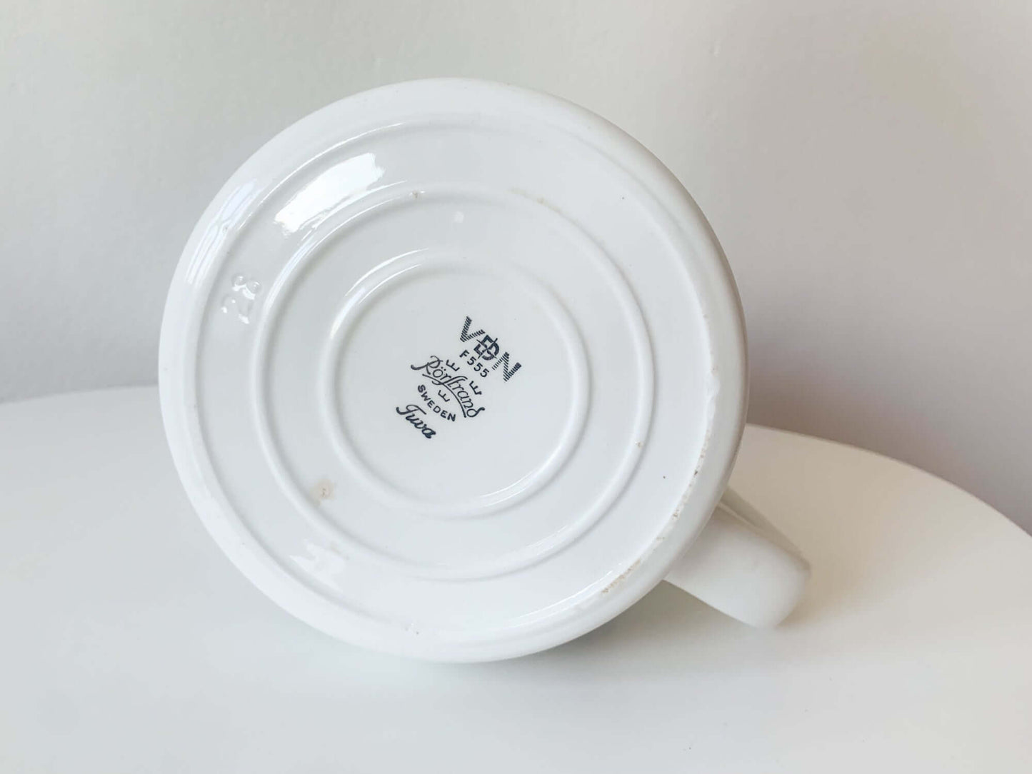 Modernist jug Tuva series, Carl-Harry Stålhane, 1965-69. Rörstrand