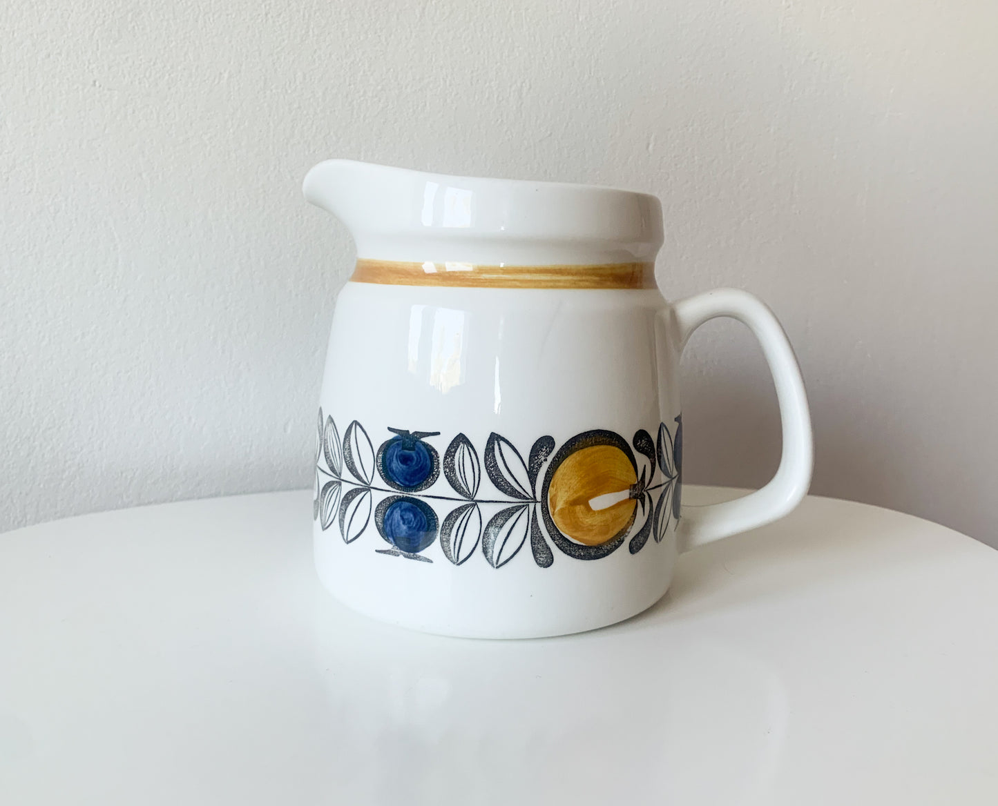 Modernist jug Tuva series, Carl-Harry Stålhane, 1965-69. Rörstrand