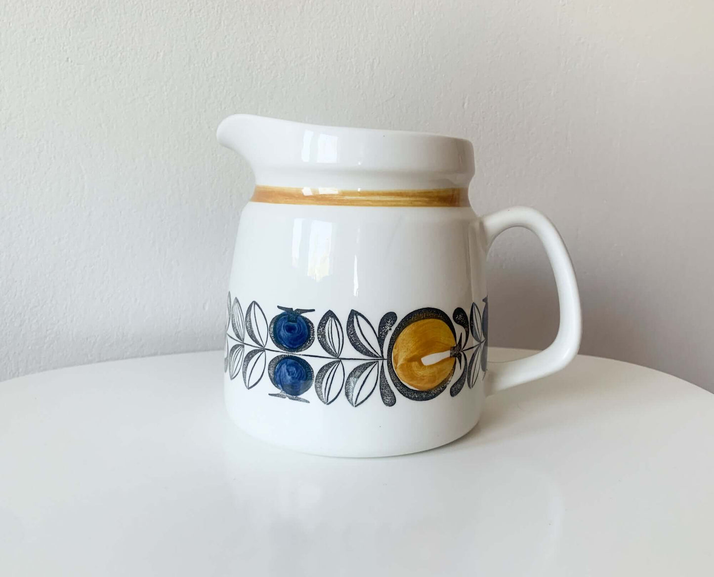 Modernist jug Tuva series, Carl-Harry Stålhane, 1965-69. Rörstrand