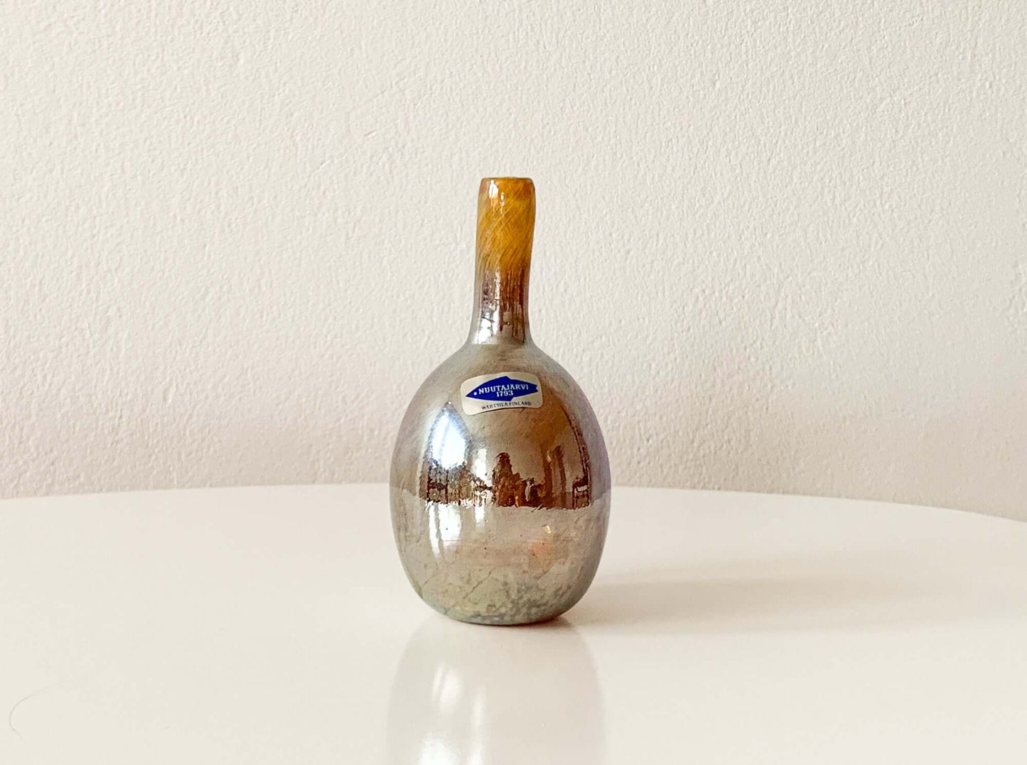 Oiva Toikka, Vase art-bottle Mansikkapaikka, Nuutajärvi