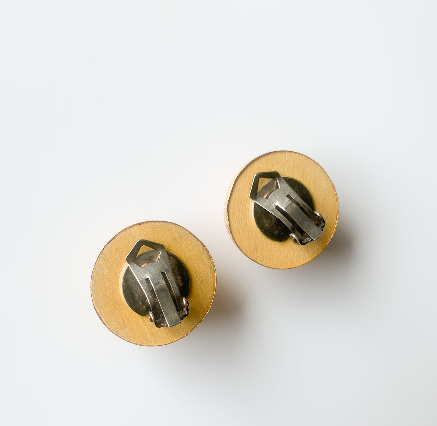 Aarikka Finland | Wooden amber colored clip-on earrings