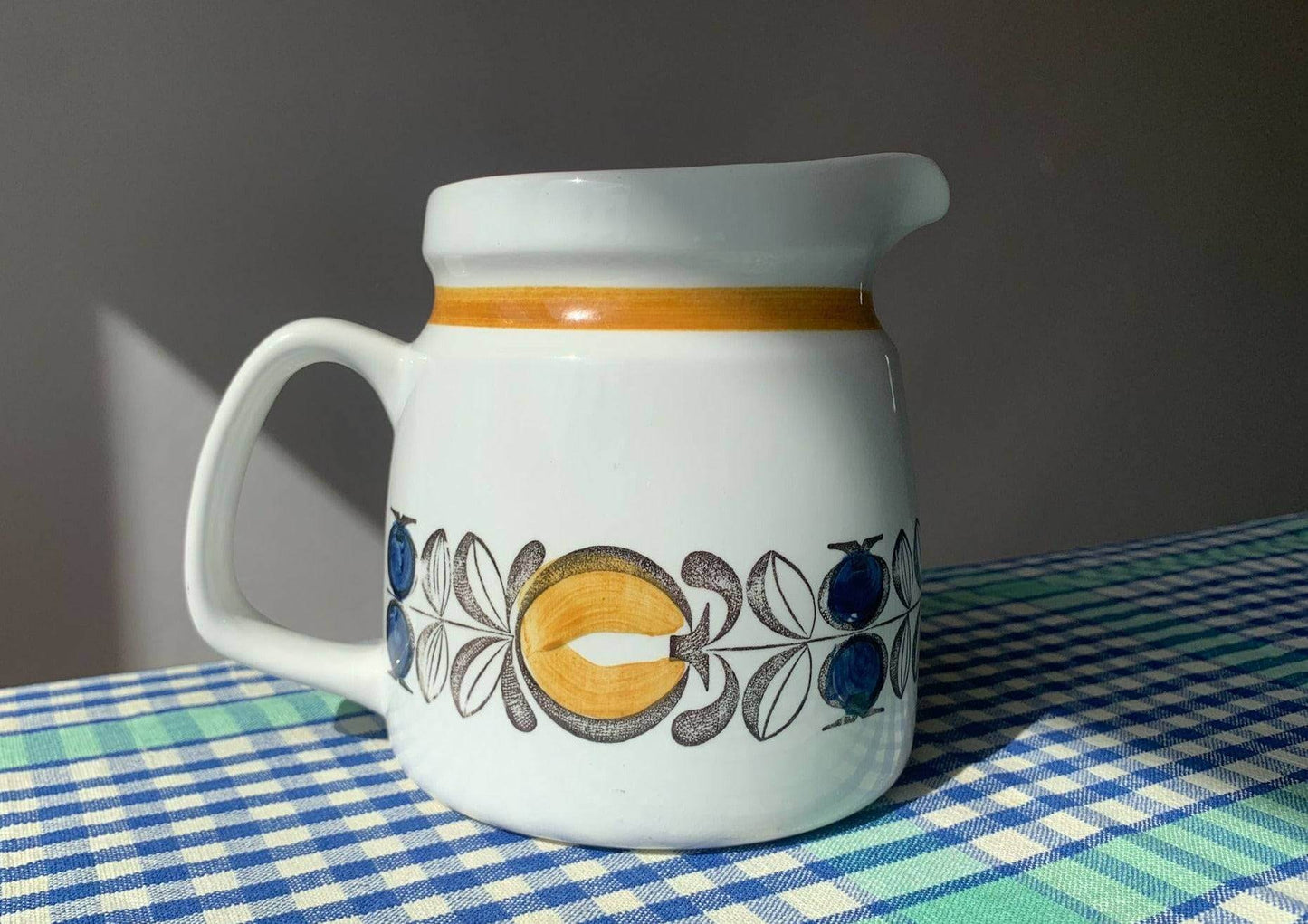 Modernist jug Tuva series, Carl-Harry Stålhane, 1965-69. Rörstrand