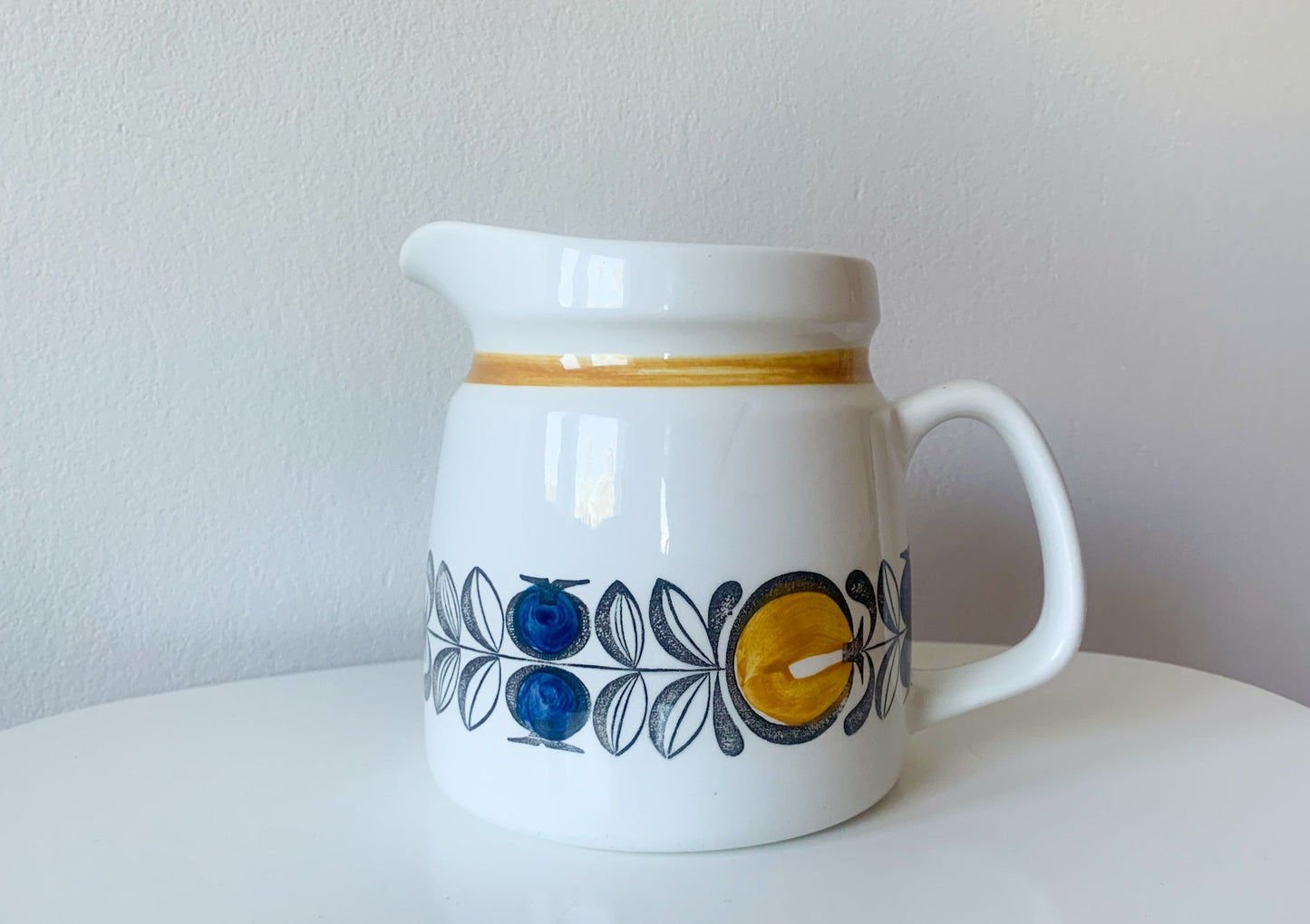 Modernist jug Tuva series, Carl-Harry Stålhane, 1965-69. Rörstrand