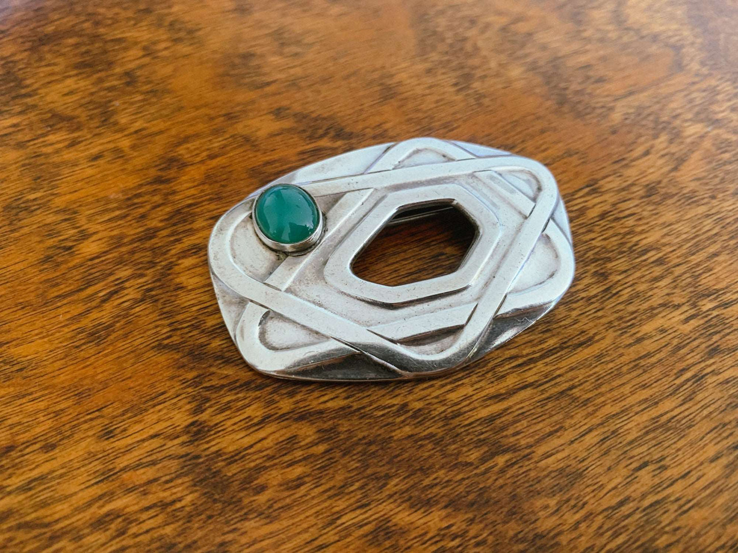 Modernist space age style silver brooch with chrysoprase, Salovaara Finland 1965