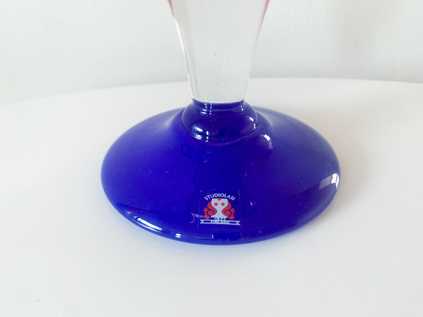 Handmade rose blue substantial vase by Studiolasi Finland, 1997