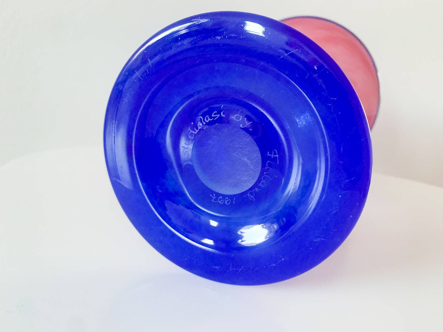 Handmade rose blue substantial vase by Studiolasi Finland, 1997