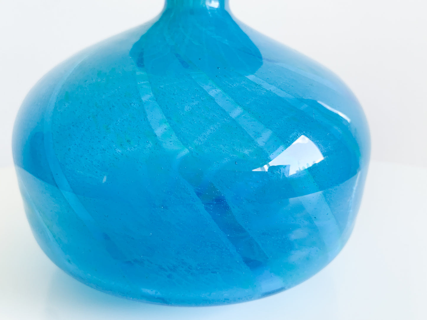 Modernist vase in Mediterranean color, Michael Harris era, Mdina Malta, 70s