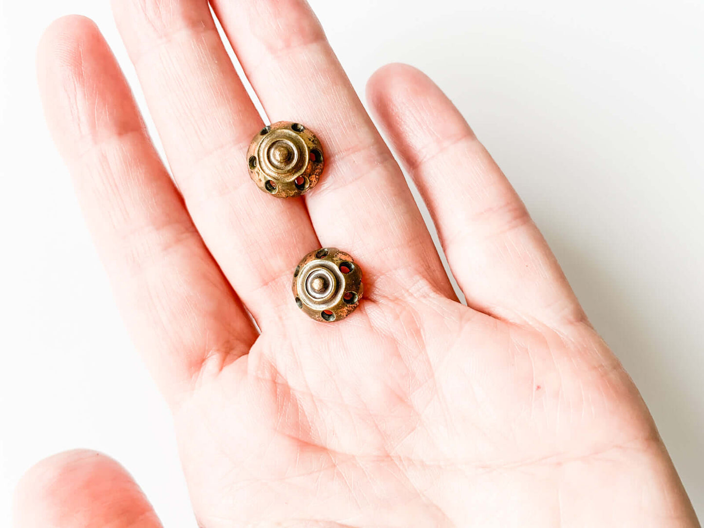 Kalevala Koru Bronze Earrings Sirkkalehti Series