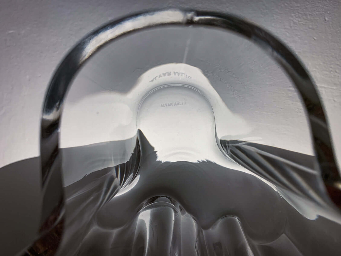 Alvar Aalto, Savoy Aalto Vase 12 cm Signed, Iittala Finland