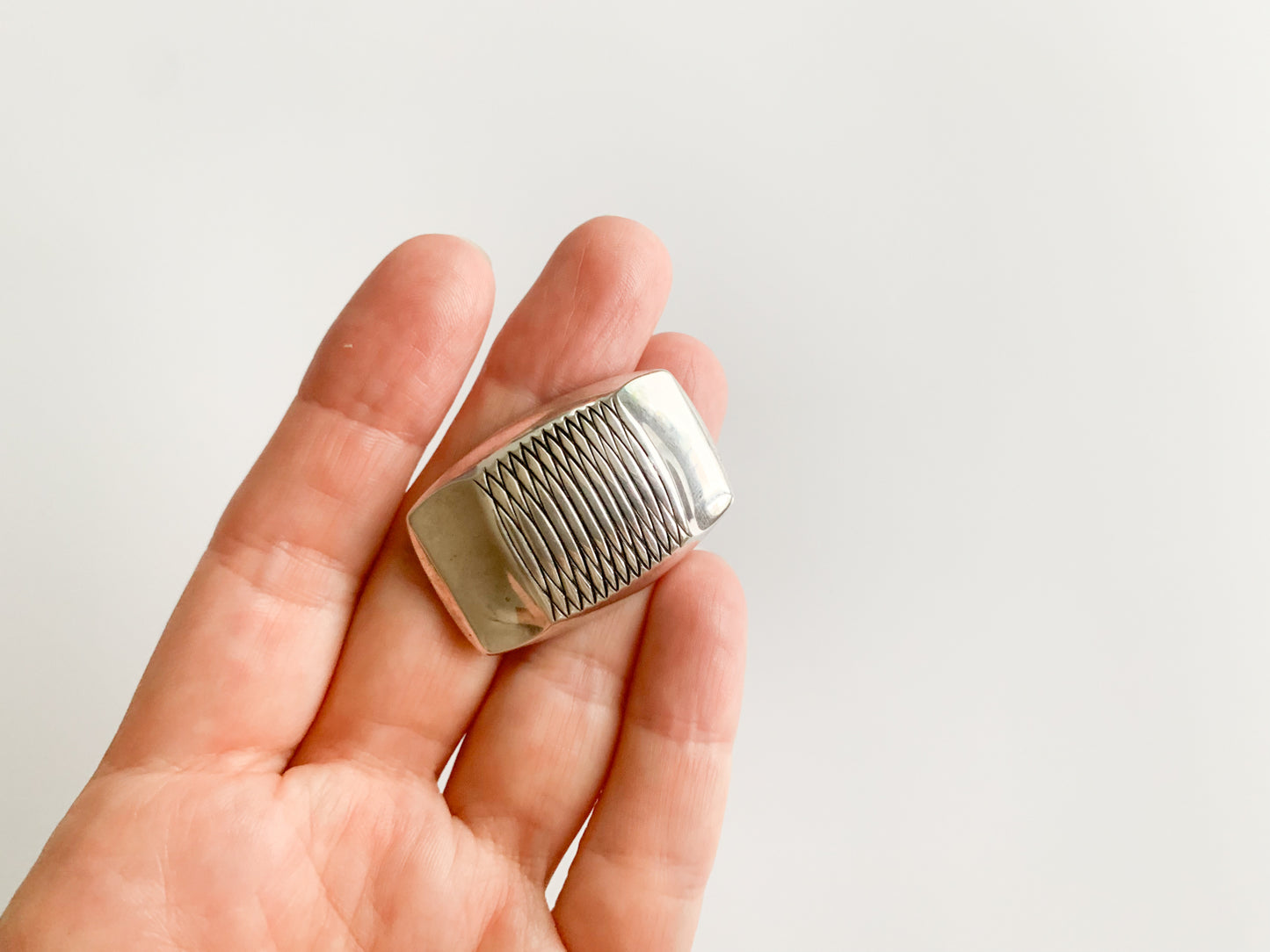 Erik Granit, Modernist silver brooch, Finland