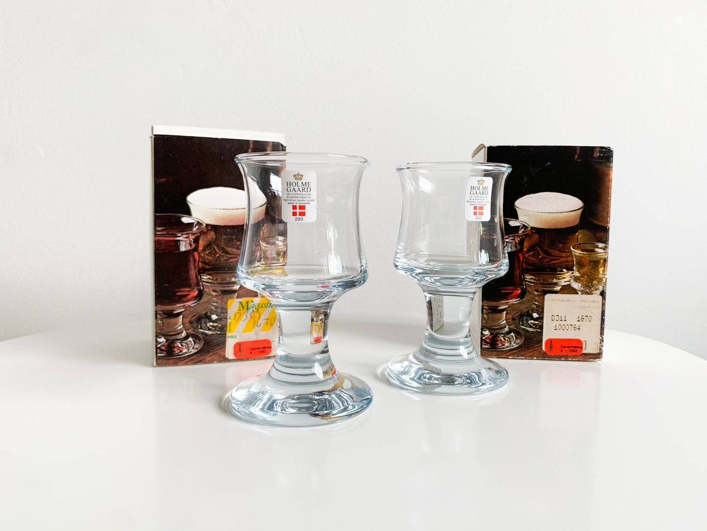 Vintage original box unused Danish glass design