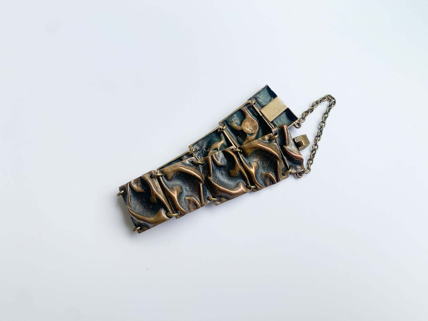 Scandinavian Brutalist style substantial bronze bracelet, Jalosepot Finland, 1960-70s