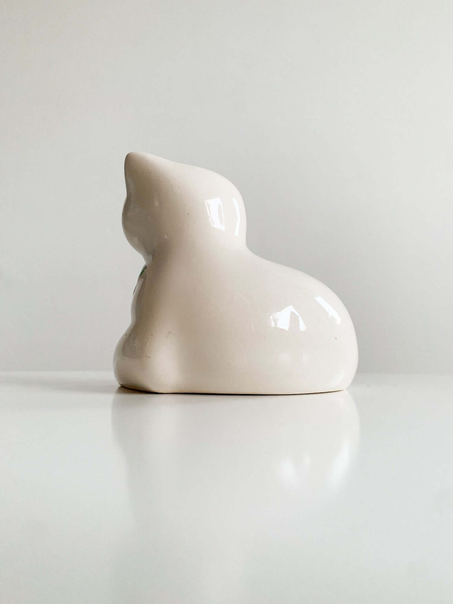 Vintage design Swedish style sweet cat nap