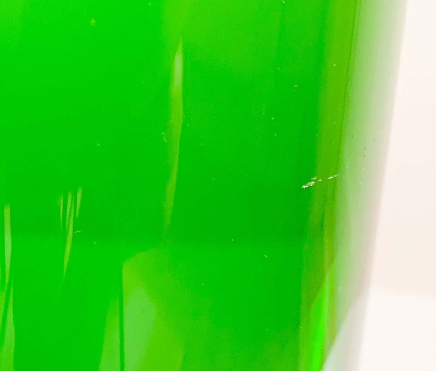Markku Salo, Nuutajarvi Juno green vase, 1990s Finland