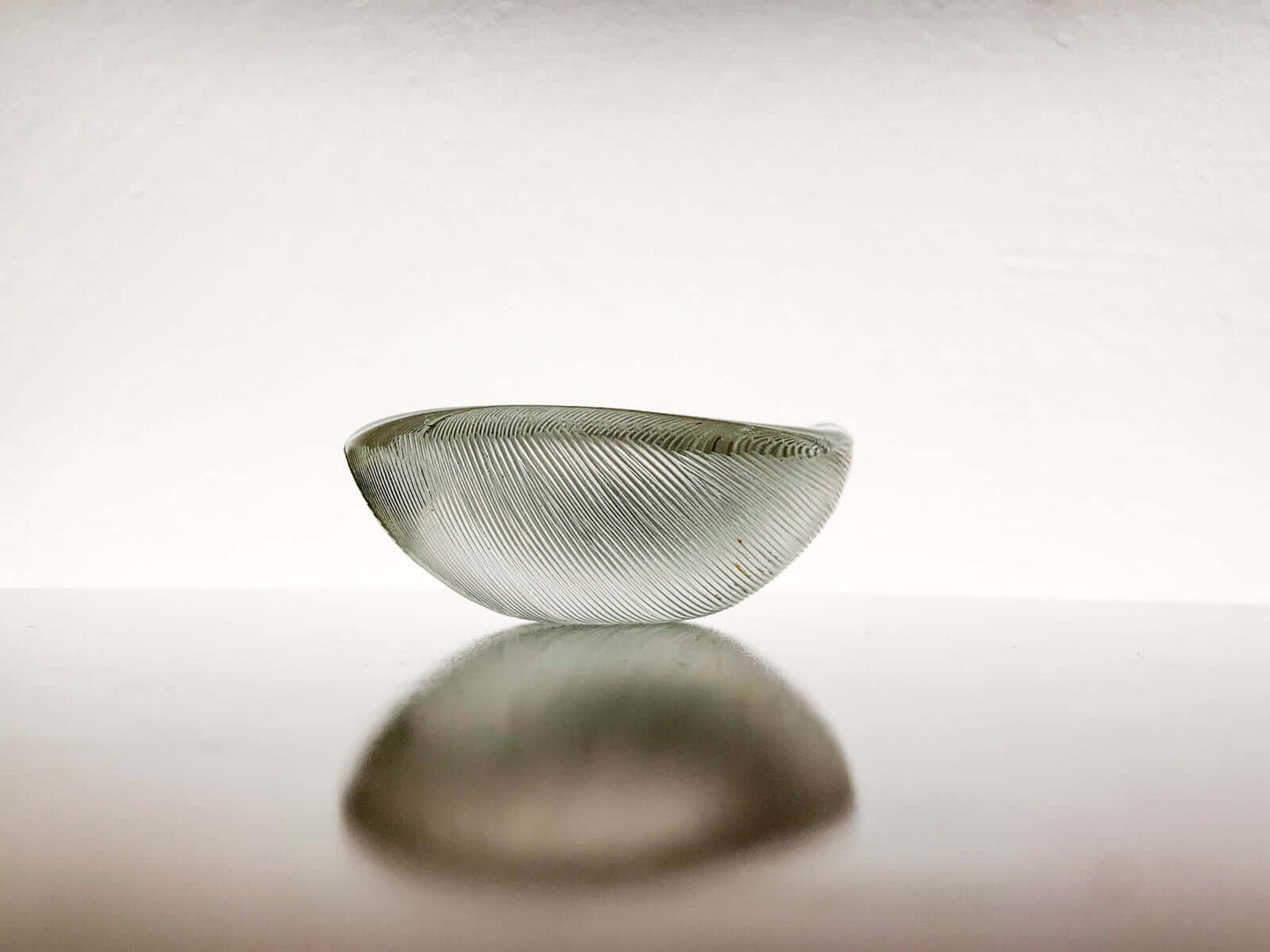 Iittala Tapio Wirkkala, Lehti art glass object 3377 signed, 1950s