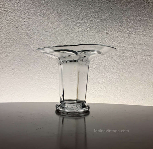Lumme vase by Kerttu Nurminen, Nuutajärvi