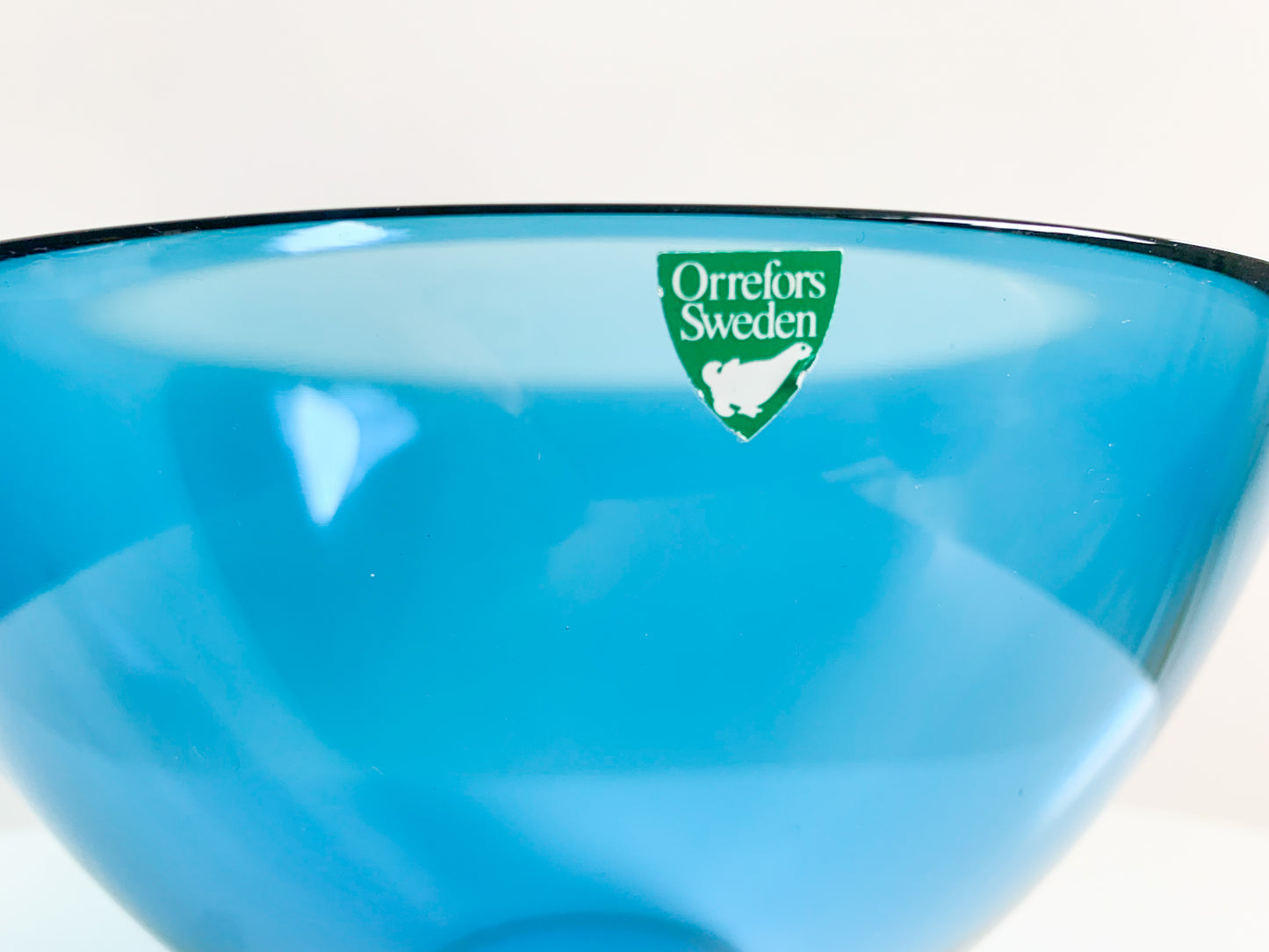Sven Palmqvist Orrefors, Fuga bowl turquoise, limited edition 1998